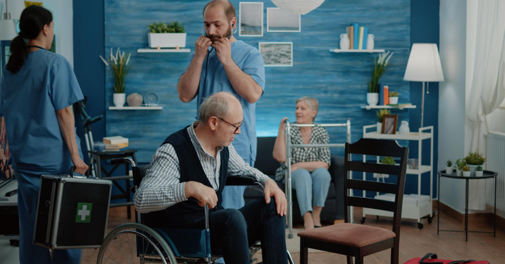 Memory Care vs. Assisted Living: How to Choose the Right Setting for a Loved One with Dementia